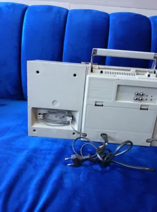 Radio Cassette Sanyo Plata