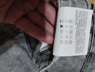 Jeans Bershka strappati