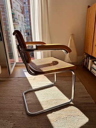 Silla Cesca ratán y madera con reposabrazos