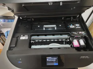 Stampante multifunzione HP Envy 5640