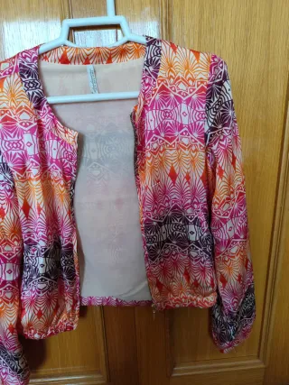 Bomber sedosa Stradivarius