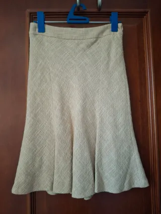 Traje de falda y chaqueta. Talla S