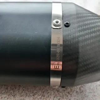 Escape Arrow Yamaha MT10 Carbono