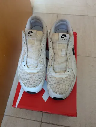 Zapatillas Nike Air Max Blancas y Negras