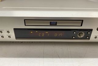 Onkyo DV-S555 Reproductor CD/DVD Plata