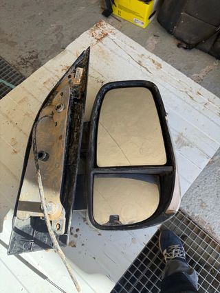 Retrovisor derecho Iveco Daily