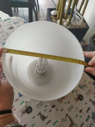 Lámparas colgantes de cristal y aluminio.