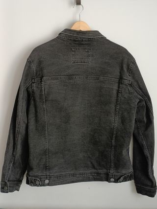 Chaqueta Vaquera Negra Hombre Pull&Bear Talla XL