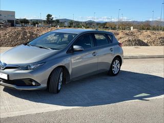 Toyota Auris 2016