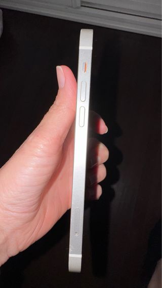 iPhone 12 128GB Bianco con batteria al 76%