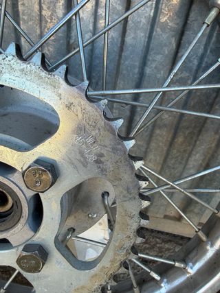 Ruedas moto campo delantera 19 y trasera 16