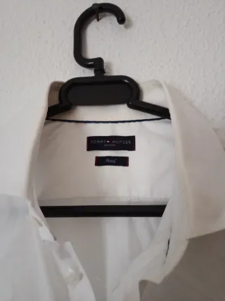 Lote 2 Chaquetas y Camisa Tommy Hilfiger