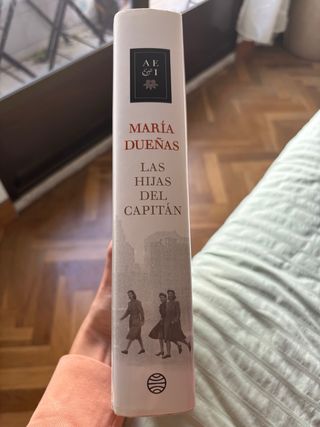 Las hijas del Capitán (tapa dura)