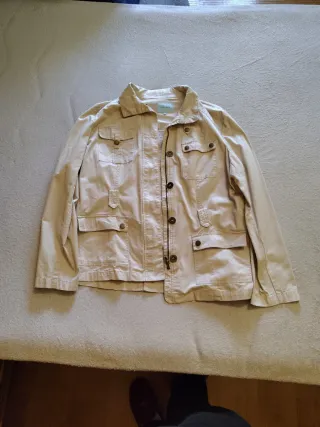 Chaqueta de verano beige para mujer