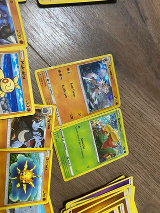 Cartas Pokémon Lycanroc y Gossifleur holowcards