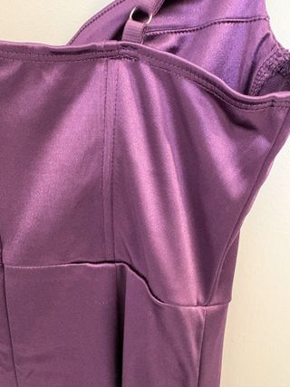 Vestido de fiesta satén morado