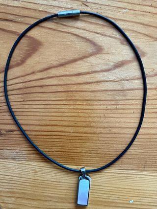 Collar Caucho Colgante Nácar Plata