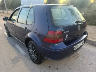 Volkswagen Golf 2000