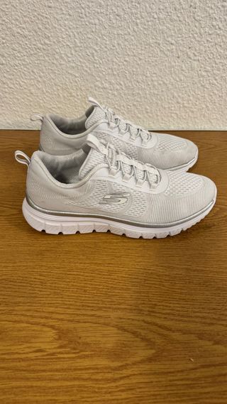 Skechers Memory Foam - Comodidad Premium