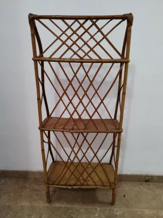 Mueble auxiliar bambú y mimbre