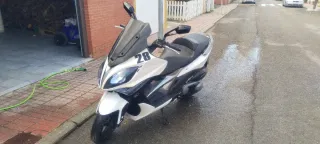Kymco Xciting 400i Maxi Scooter