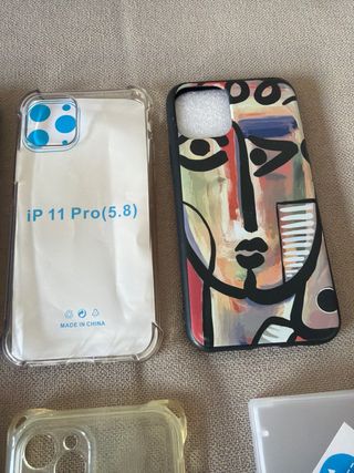 Confezione da 7 custodie per iPhone 11 Pro + 2 proteggi schermo