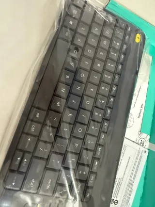 Teclado Logitech K400 Plus Inalámbrico