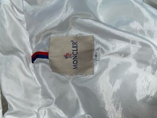 Chaqueta Moncler acolchada blanca