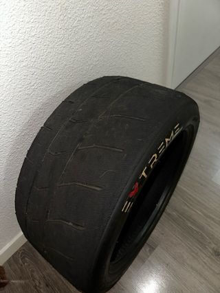 Neumático Extreme 265/40R18