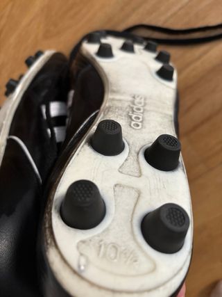 Botines de futbol adidas