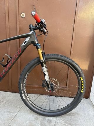 Bicicleta Specialized MTB carbono