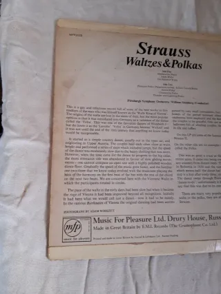 LP Strauss Valses y Polkas MFP2023