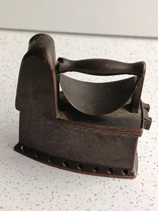 Sacapuntas miniatura plancha antigua