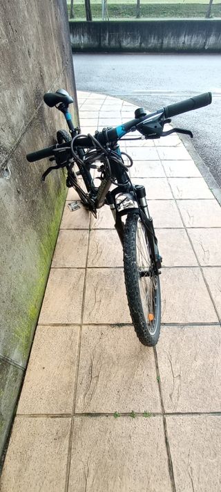 Bicicleta Rockrider RR52 Negra