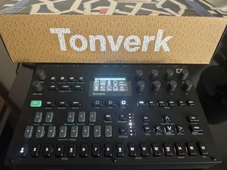Elektron Tonverk + CME WIDI Master