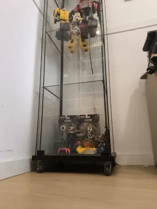 Vitrina Ikea Detolf Negra con Luz