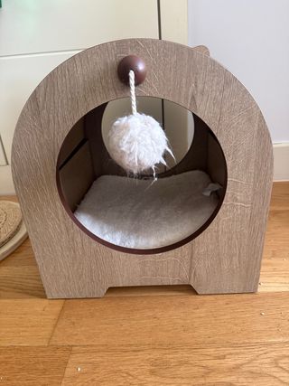 Casita rascador para gatos