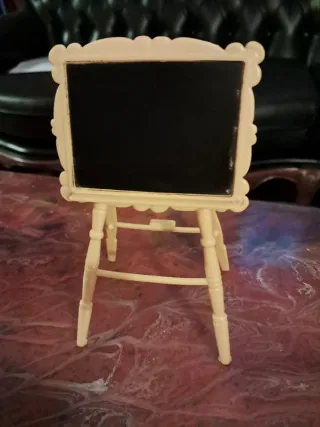 Pupitre y pizarra de Barriguitas