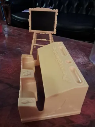 Pupitre y pizarra de Barriguitas