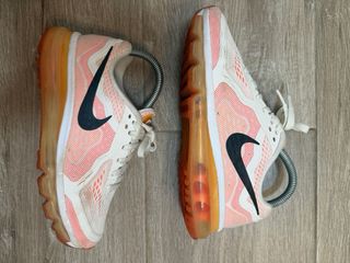 Zapatillas Nike Air Max Naranja y Blanco