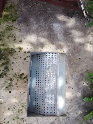 2 Comederos de conejo Metal 15€