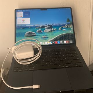 MacBook Air M2 2022 16GB RAM 500GB SSD