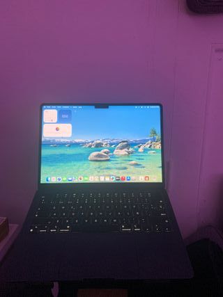 MacBook Air M2 2022 16GB RAM 500GB SSD