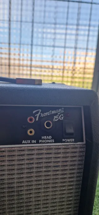 Amplificador Fender Frontman 15G