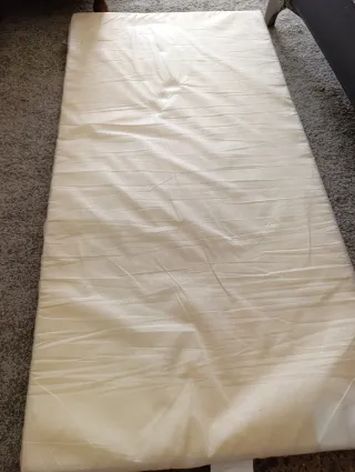 Cuna de viaje plegable