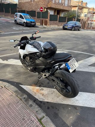 Kawasaki Z800 2013 carnet A