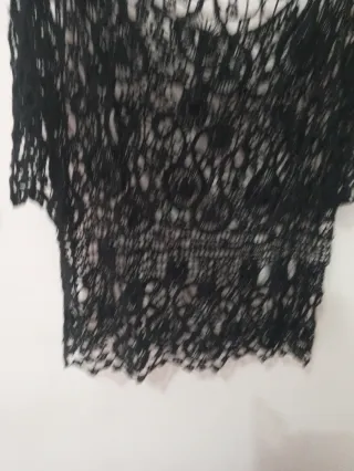 Blusa negra encaje crochet