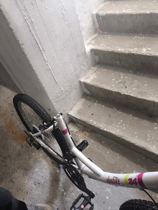 Bicicleta Denbike 24 blanca sin sillín