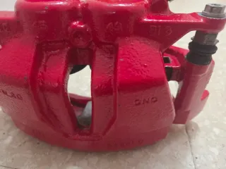 Pinzas de freno GTI rojas