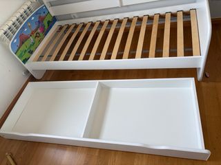 Cama infantil con cajones y barrera